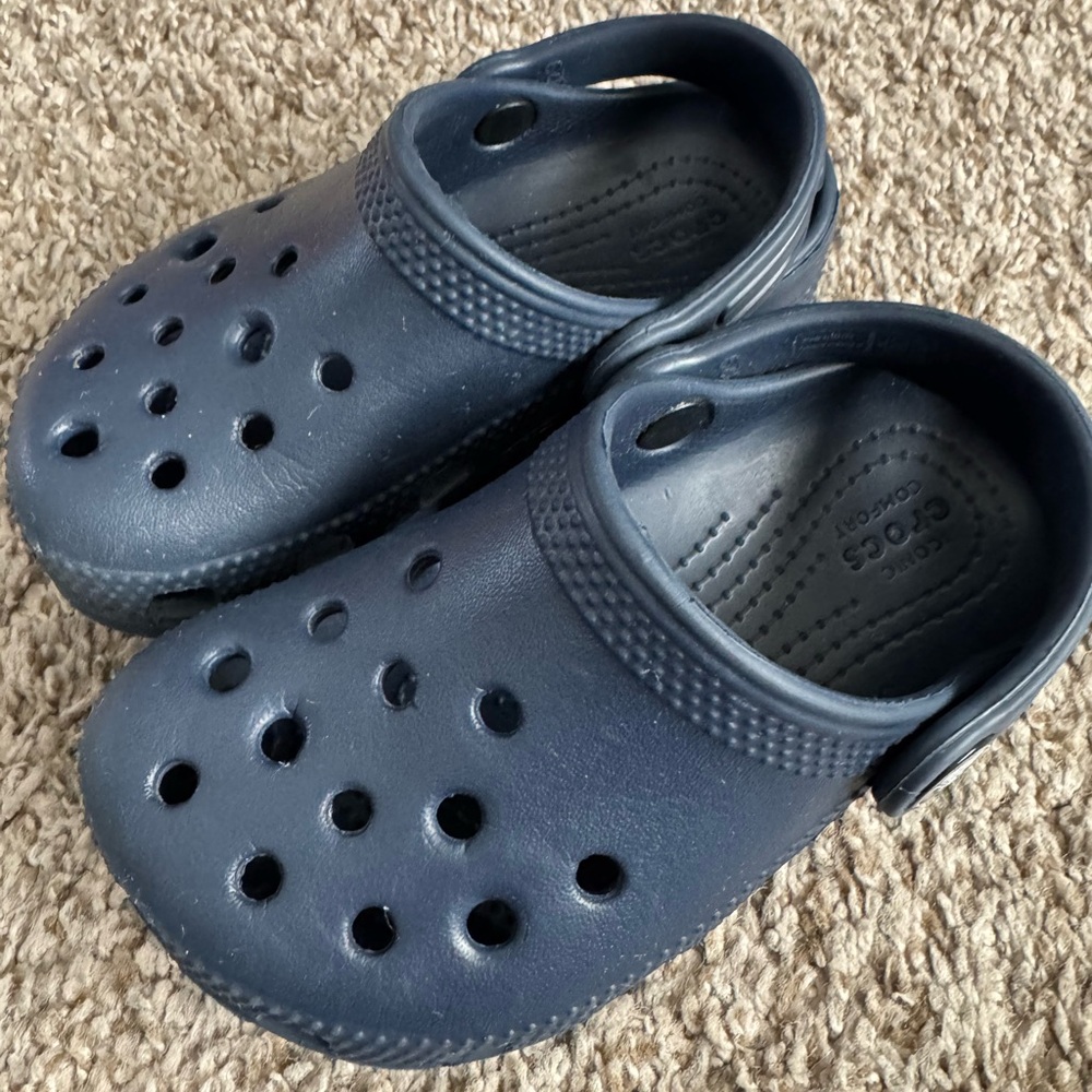 CROCS Toddler Classic Clog-size C8